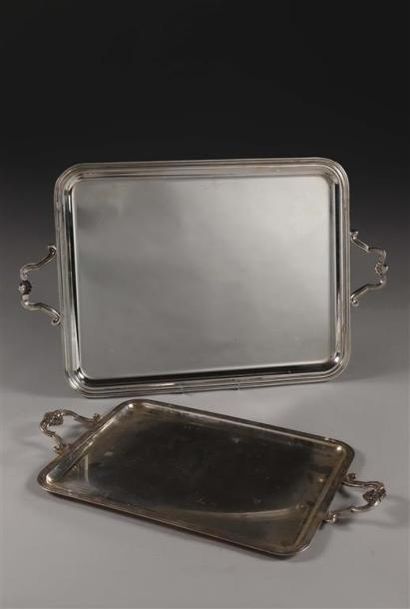 2 PLATEAUX DE SERVICE. CHRISTOFLE.
Métal...