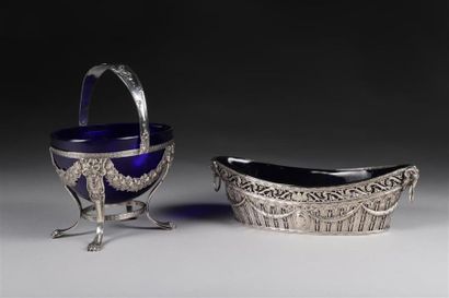 PETIT PANIER OVALE.
Argent (950/1 000e),...