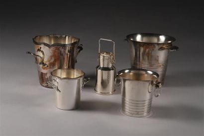 SEAU À CHAMPAGNE & SEAU À GLACE.
Métal argenté,...