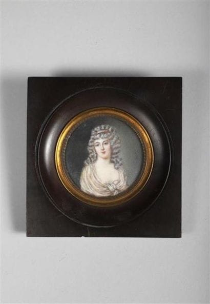 Lot de trois miniatures dont l'une rectangulaire...