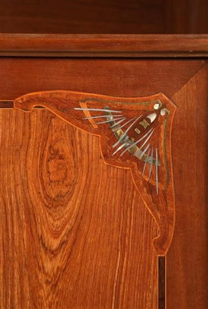 LOUIS MAJORELLE (1859-1926).
Meuble de rangement...