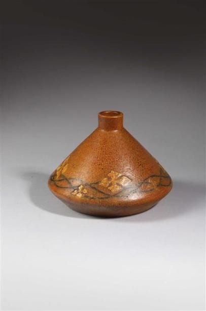 Henri SIMMEN (1879-1963).
VASE aux orchidées,...