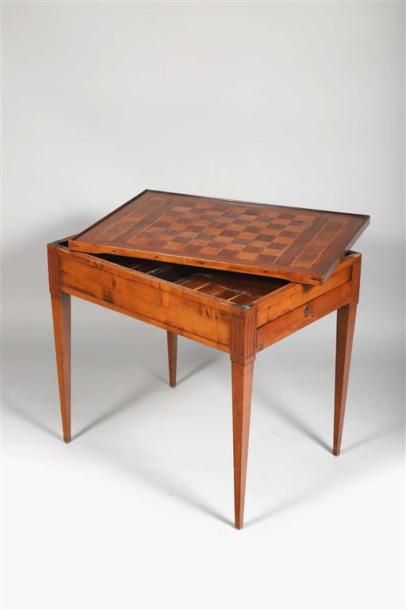 Table à jeux rectangulaire en merisier, le...