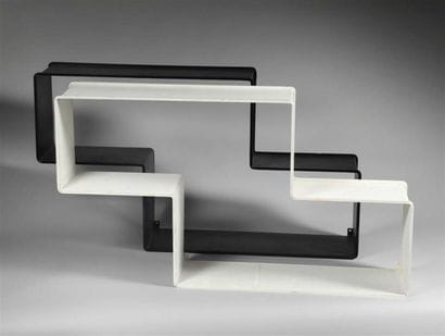 MATHIEU MATÉGOT (1910-2001).
Etagère modèle...