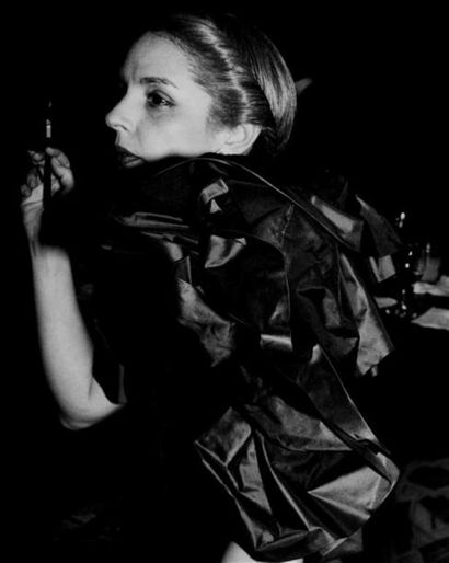 CAROLINA HERRERA.
By Rose Hartman.
Private...