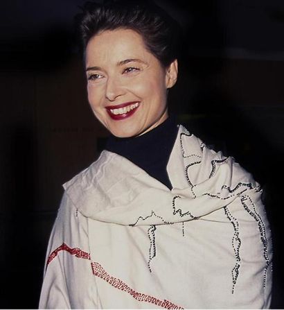 ISABELLA ROSSELLINI.
By Rose Hartman.
Cocktail...