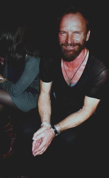 STING.
By Rose Hartman.
Fashion show, Bryant...