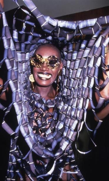 GRACE JONES IN THIERRY MUGLER DESIGN.
By...