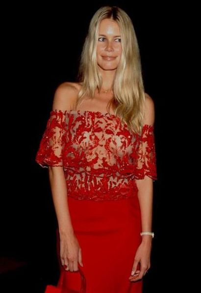 CLAUDIA SCHIFFER.
By Rose Hartman.
Private...