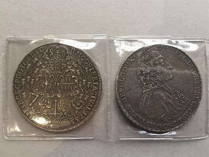 Médaille boîte à partir d'un thaler du cardinal...