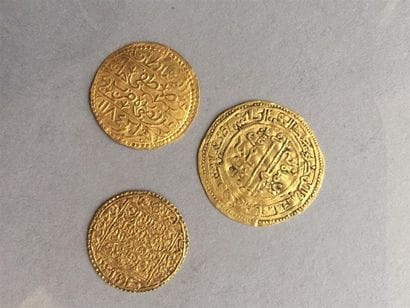 Les Almoravides d'Espagne. Dinar. (Fr. 28)....
