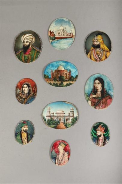 CINQ PORTRAITS D'HOMMES ET DEUX DE FEMMES,...