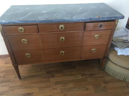 ERRATA PETITE MOULURE MANQUANTE /// COMMODE...