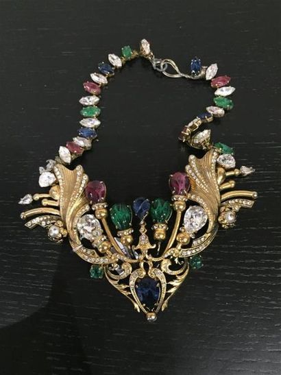 DEMESSIMA.
Important collier plastron en...