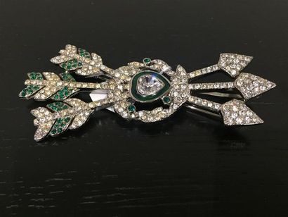 Christian DIOR.
Importante broche pendentif...