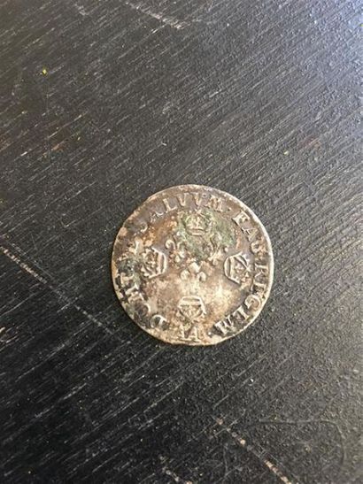 Pièce de 10 sols argent Louis XIV au quatre...