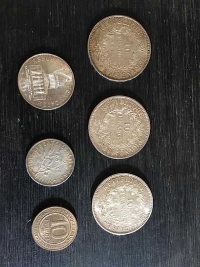 Lot de pièces françaises en argent :
- 3...