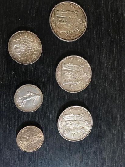 Lot de pièces françaises en argent :
- 3...