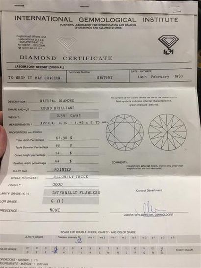 Diamant de 0,35 carat sous scellé.
Avec son...