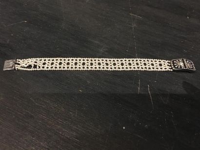 Bracelet en résille de perles imitation,...