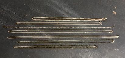 Lot de 6 chaînes en or 18K (750 millièmes)...