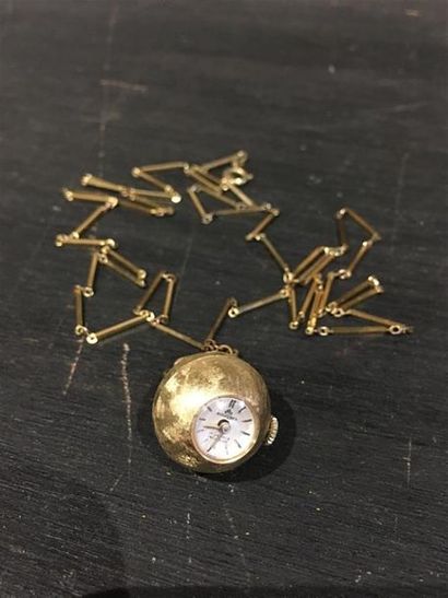 Bücherer. Montre de dame en forme de boule...
