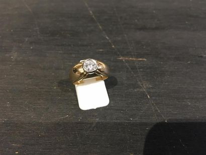 Bague jonc en or jaune 18K (750 millièmes)...