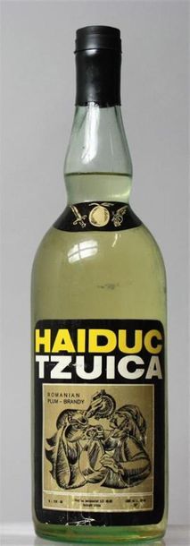 2 BOUTEILLES DIVERS
1 bouteille RATAFIA DE...