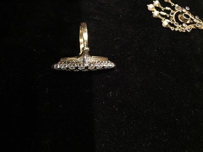 Une bague en or et diamant.
Poids total brut....