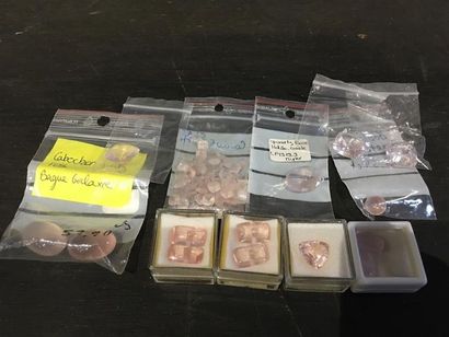 Lot de Quartz rose. Poids total : 204,5