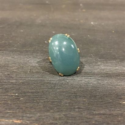 Bague en or jaune 18K (750 millièmes) ornée...