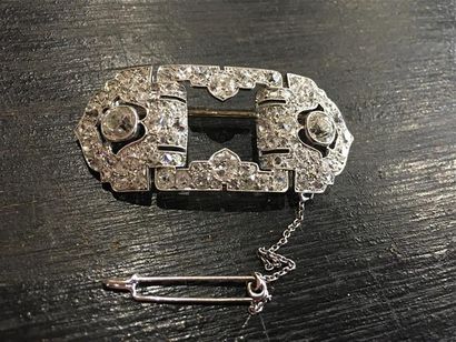 Broche en platine et or gris 18K (750 millièmes),...