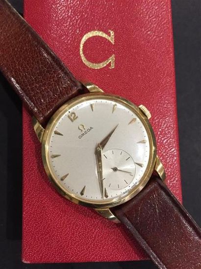 OMEGA. Années 1950. Montre d'homme en or...