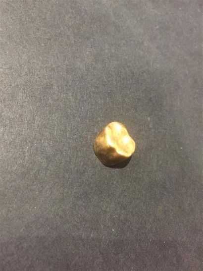 Or dentaire, poids brut : 4 g