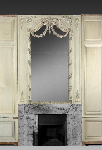 Exceptionnelle boiserie en chêne très finement...