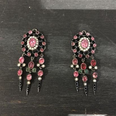 Paire d'élements de pendants d'oreilles en...
