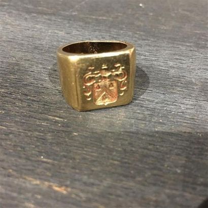 ERRATA UNE EN 18K (750/1000) POIDS 28,7 g...