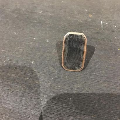 ERRATA BAGUE EN OR 9K (375/1000)/// Bague...