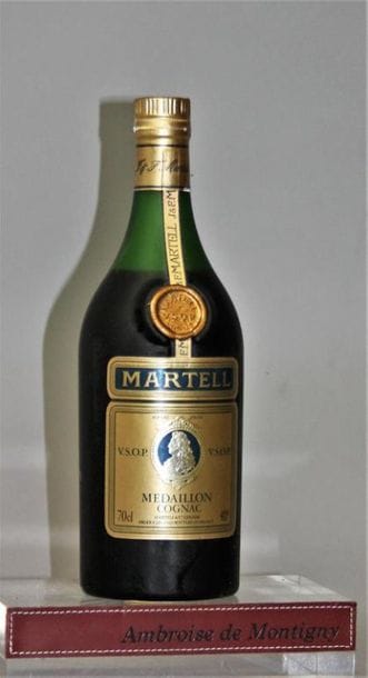 1 bouteille COGNAC MARTELL MÉDAILLON V.S...