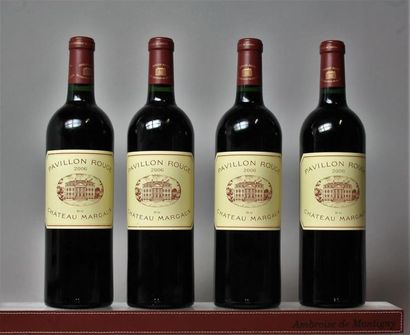 4 bouteilles PAVILLON ROUGE 2é vin de CHÂTEAU...