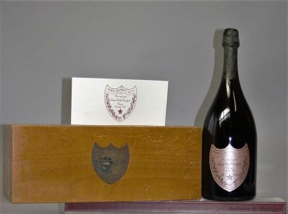 1 magnum CHAMPAGNE DOM PERIGNON ROSE 1982.
Niveau...