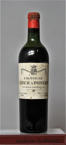 1 bouteille CHÂTEAU LA TOUR A POMEROL 1947.
Etiquette...