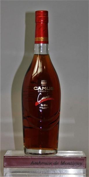 1 flacon 70 cl. COGNAC CAMUS 