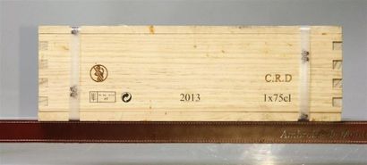1 bouteille PETRUS 2013. 
Logé en coffre...