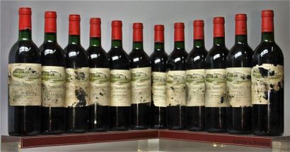 12 bouteilles CHÂTEAU TROPLONG MONDOT - St....