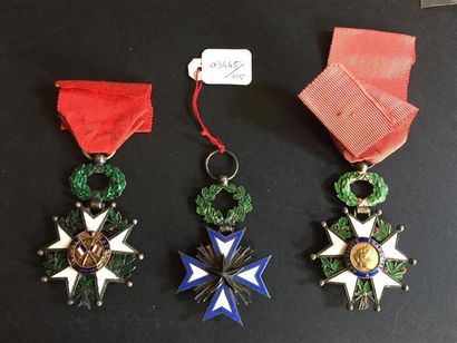 DEUX CROIX DE CHEVALIER DE LA LÉGION D'HONNEUR....