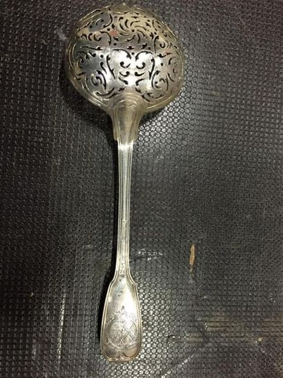 CUILLÈRE À SUCRE en argent (950/1000e), modèle...