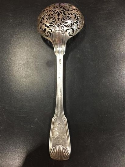 CUILLÈRE À SUCRE en argent (950/1000e), modèle...