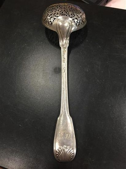 CUILLÈRE À SUCRE en argent (950/1000e), modèle...