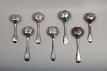 CUILLÈRE À SUCRE en argent (950/1000e), modèle...